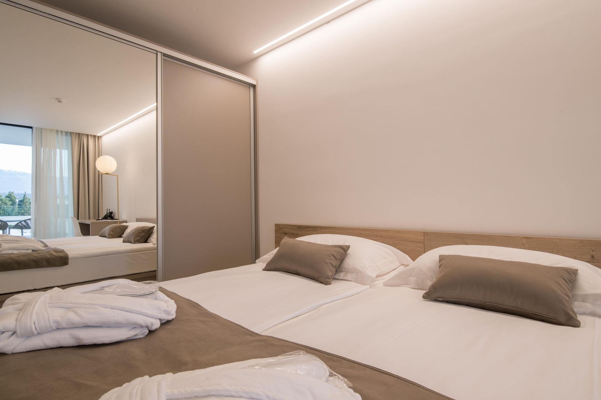Aparthotel Joel Novalja Extérieur photo